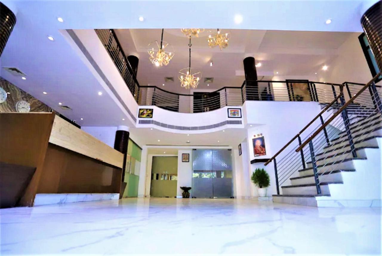 Hotel Arch International Neu-Delhi Exterior foto